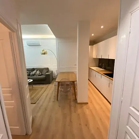 Lovely Spacious Large Patio Heart Of Monaco *